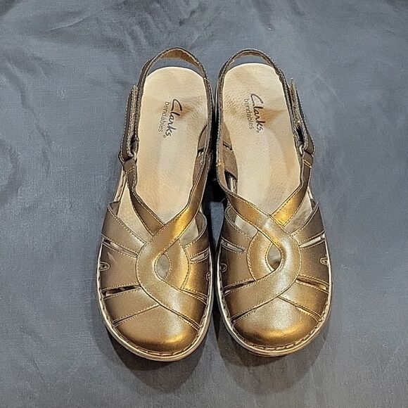 CLARKS BENDABLES WOMEN"S ADJUSTABLE BUCKLE CLOSURE SANDAL - Picture 2 of 16